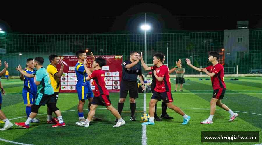 追逐荣耀，创造传奇